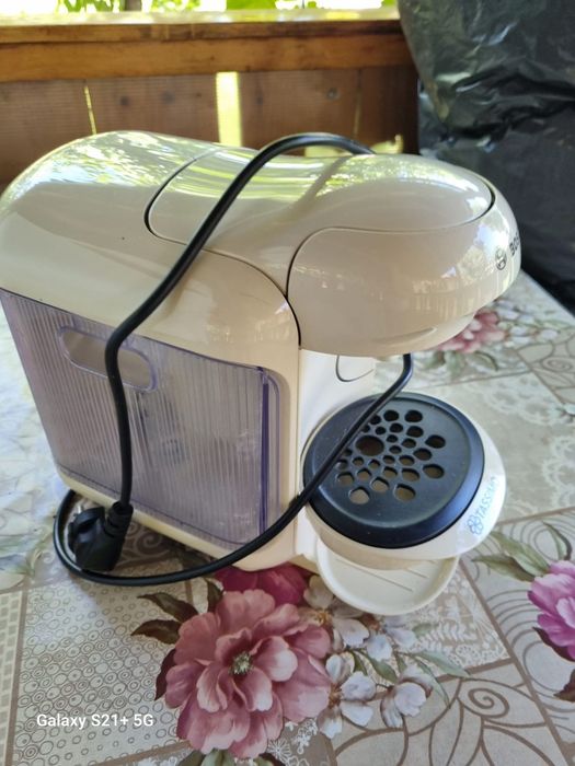 Aparat de cafea cu'capsule