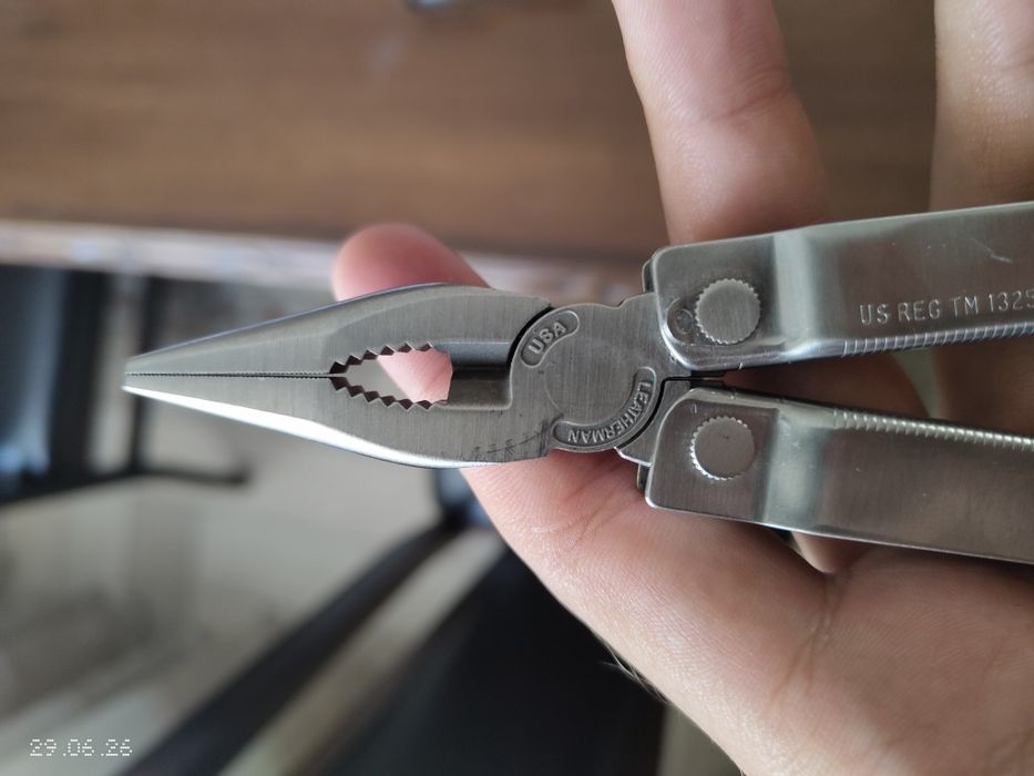 briceag multifuncțional Leatherman