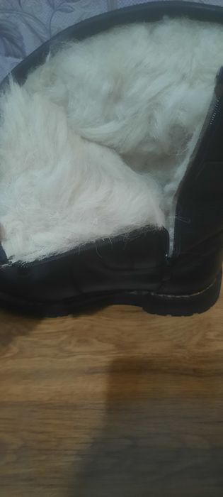 Унты  кожанные .