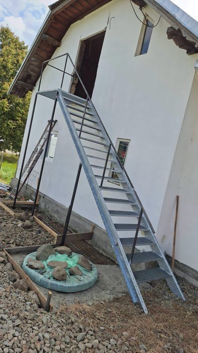 Scări zincate 560x730