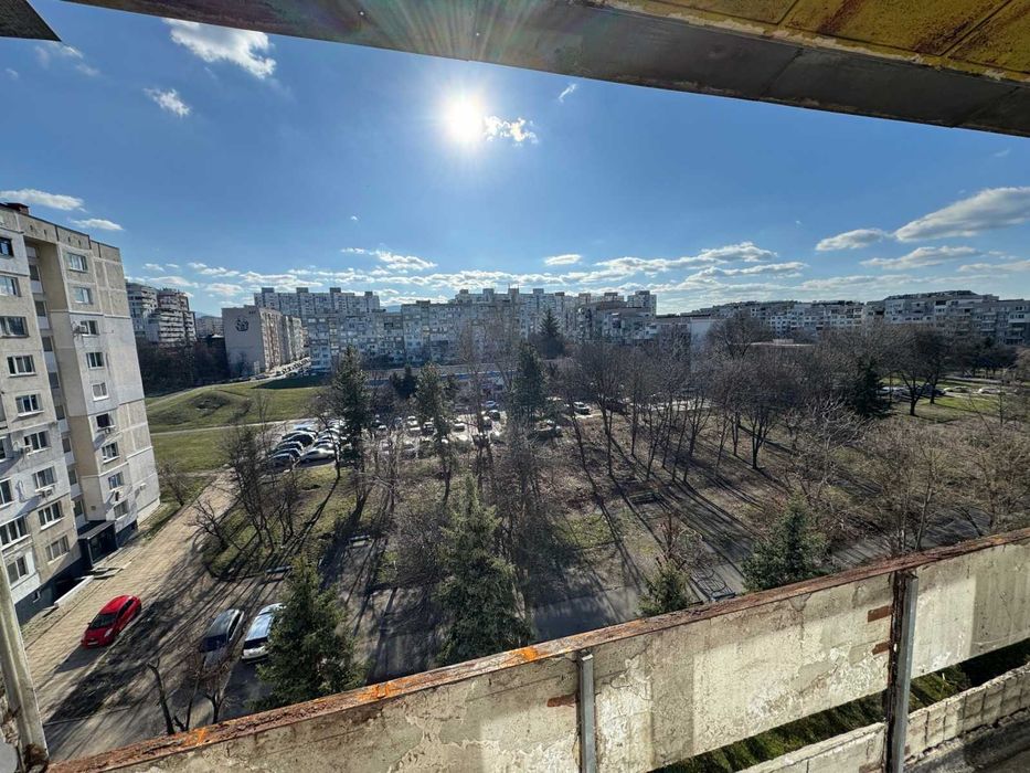 Двустаен апартамент в Люлин 2