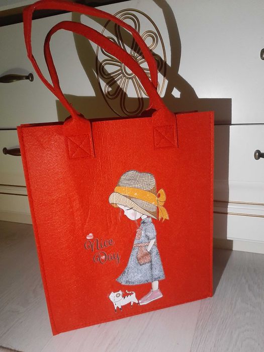 Продам сумку новую из пиндуодуо