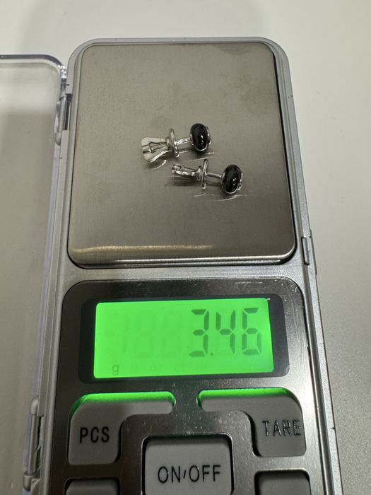 Серьги пусеты с бриллиантами 585