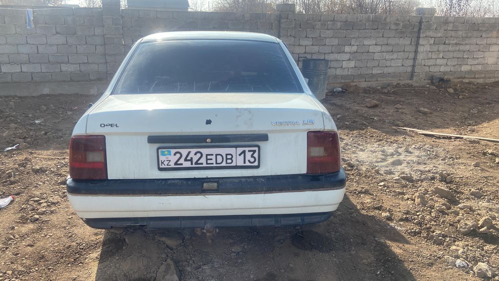 Опел 200000₸ сатылады
