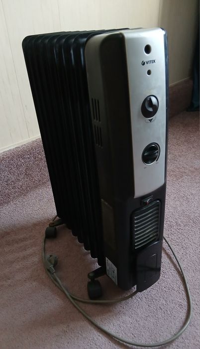 Обогреватель 9 секционный регулируемый Vitek