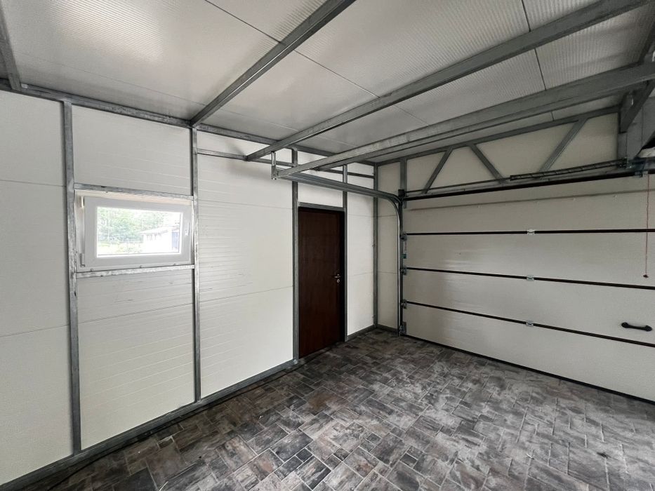 Vand garaj metalic 3x5 – ideal pentru o masina