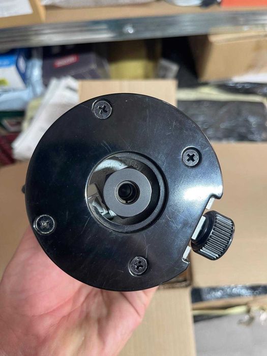 Masina de frezat pe acumulator  Makita DRT50Z 18V fara baterie si incarcator - pentru piese sau reparare