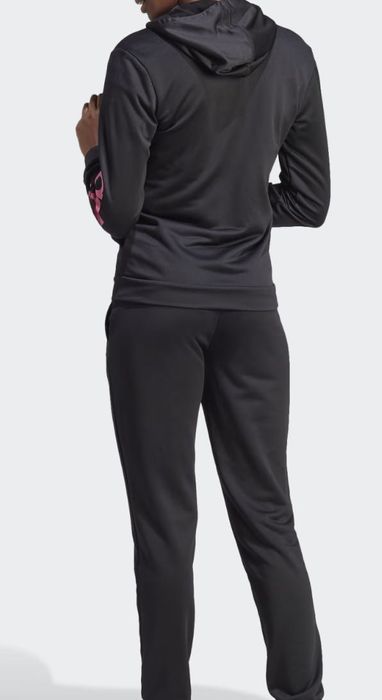 Дамски анцуг Adidas от две части НОВА ЦЕНА