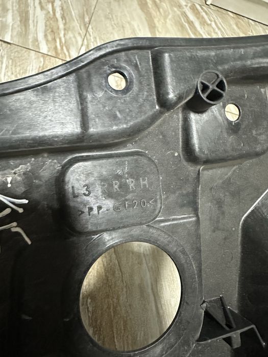 Kia K5 стеклоподъемник