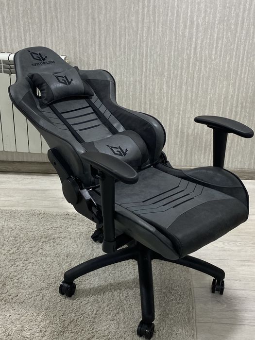 Кресло компьютерное игровое