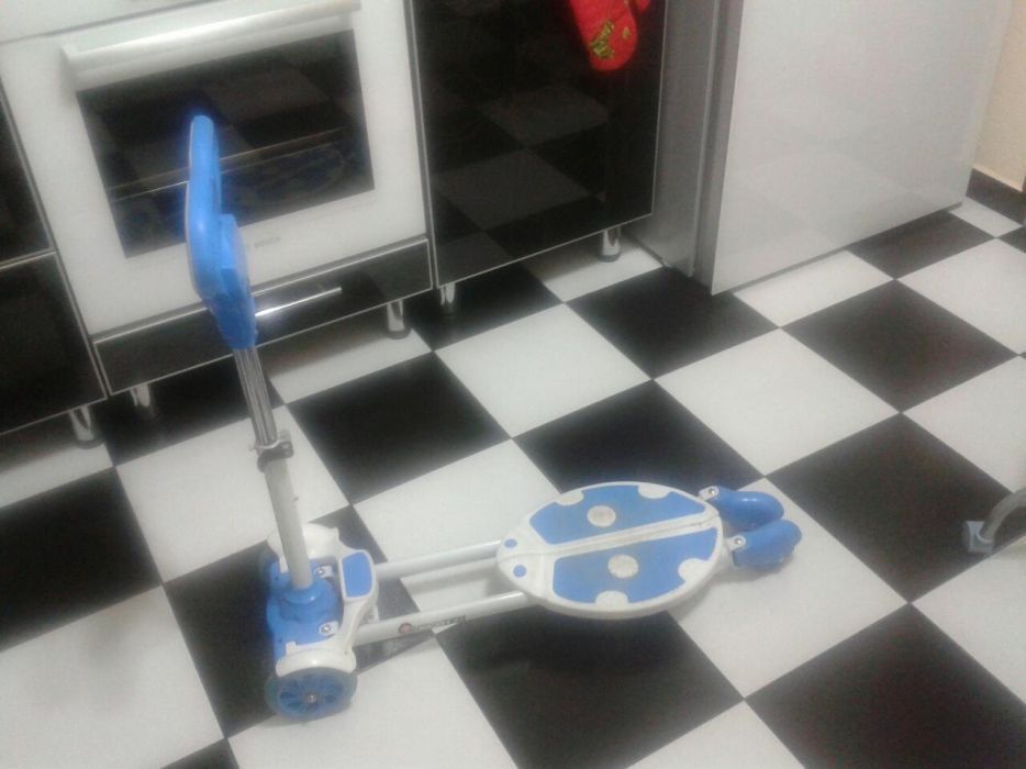 Продам самокат в отличном состоянии