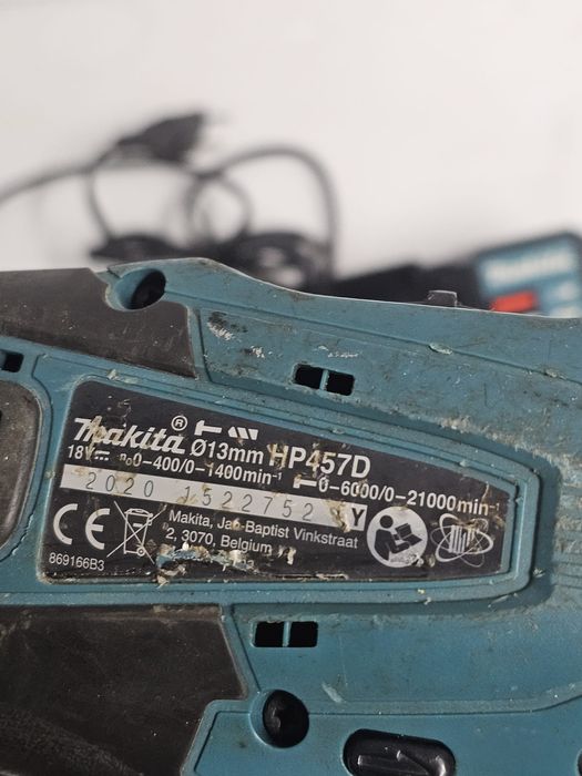 Makita Trusă completă Autofiletanta+ 2 acumulatori+ stație + cutie