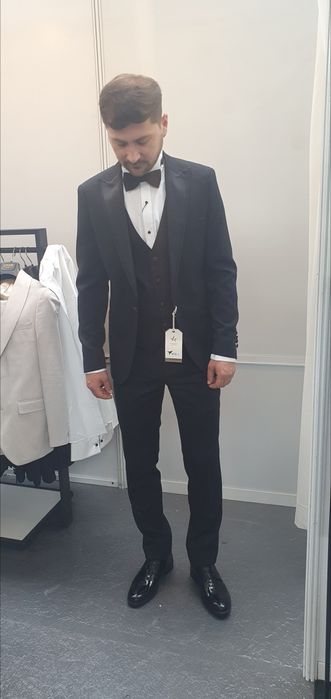 Costum mire in stare impecabila