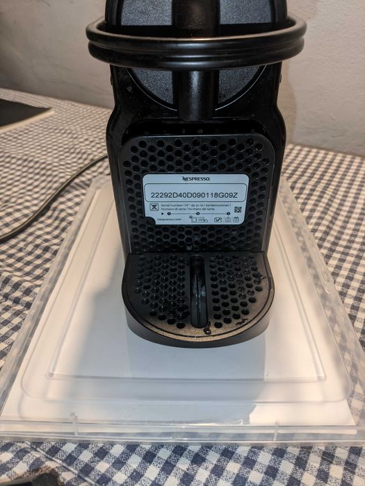 Nespresso deLonghi кафе машина