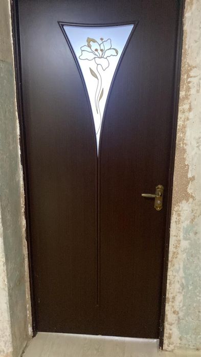 Продам межкомнатые двери срочно!