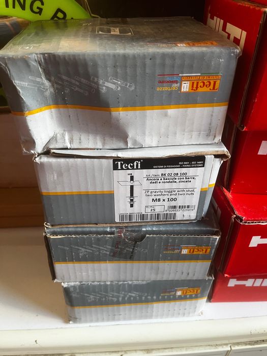 Dibluri ribaltabile Tecfi M8x100 – (pentru gips-carton / tavan fals)