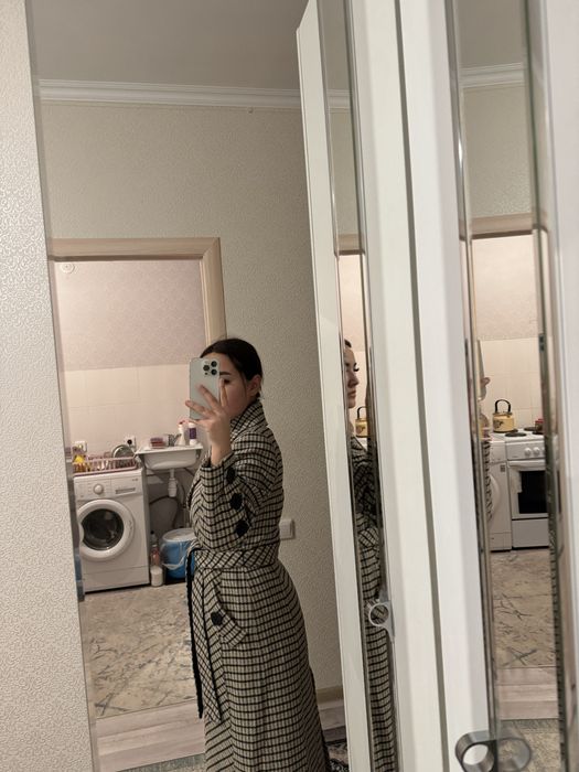 1 ақ рет киілген