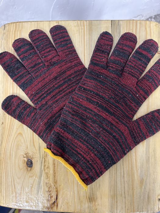 Продается рабочие перчатки по 80 тг качество отличное