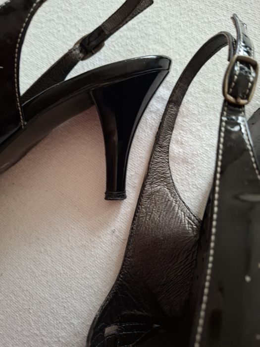 Sandale piele lacuită 38