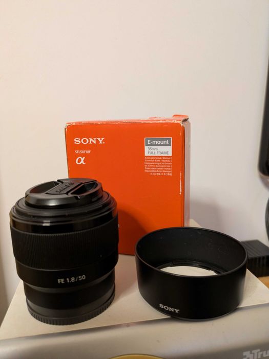 Sony FE 50mm f/1.8 cu accesorii