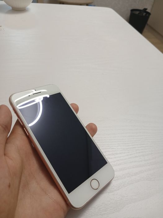 iphone 8 в хорошем состояний