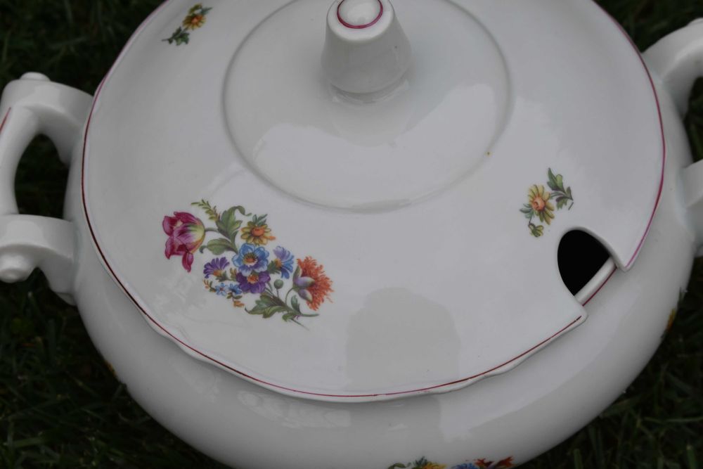 красив супник супник