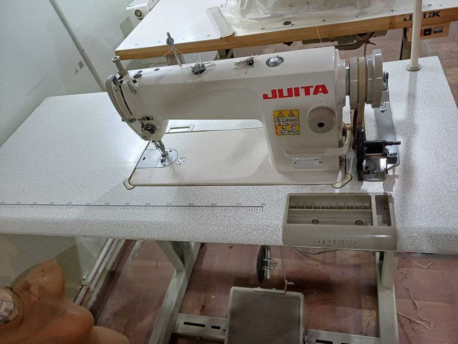 Тугри чок тикадиган тикув машинаси