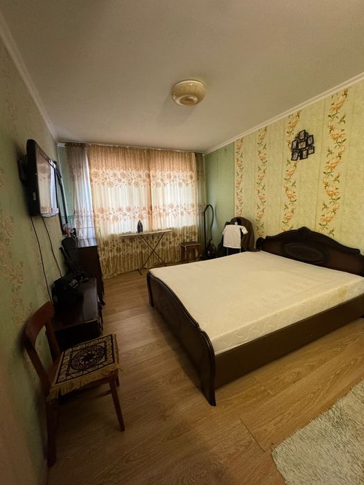 Продам 2 ком. Квартиру отличном районе