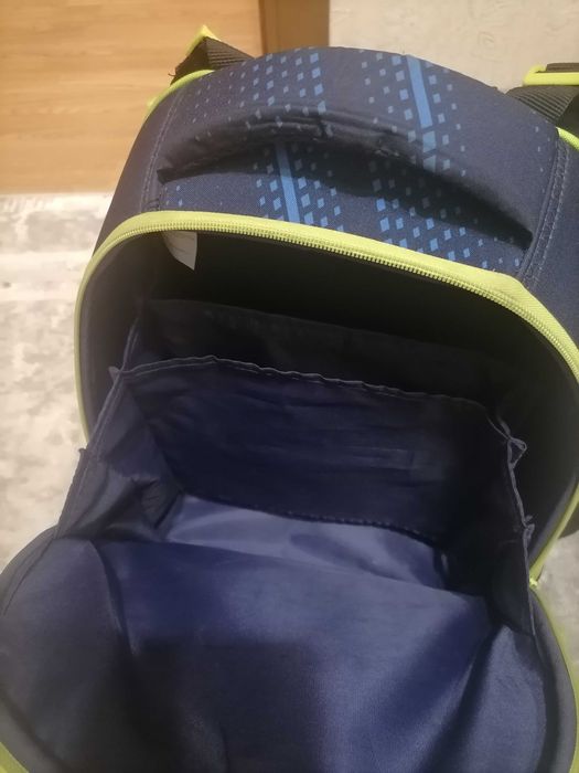 Продам школьный рюкзак