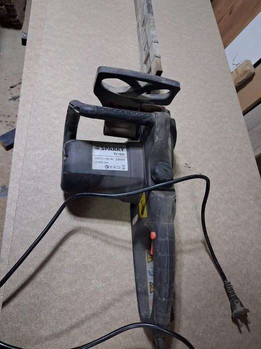 Техника,която не се ползва,нови ел.лампи и др.