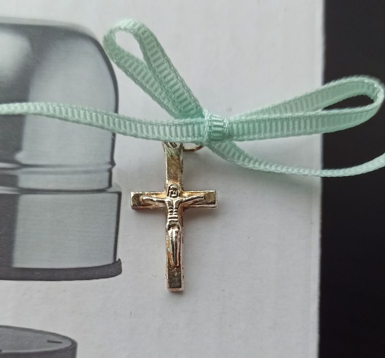 Cruciulițe de botez oferta