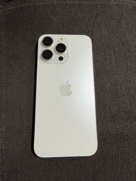 Iphone 15 Pro Max// Titanium White// 256gb