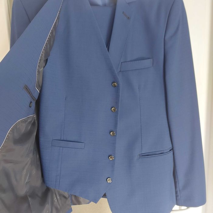 Costum barbatesc