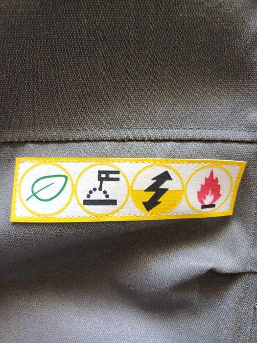 Продаю сварочный  комплект спецодежды