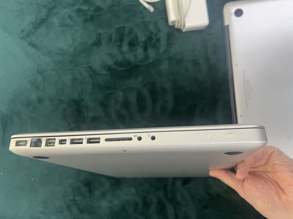 Macbook Pro 15 2012 A1286 defect