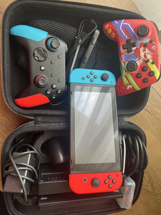 Nintendo switch + 6 jocuri instalate