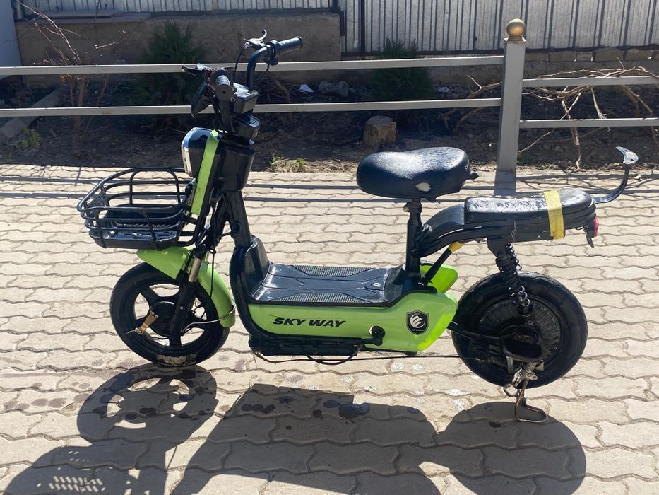 Сатылады скутер.