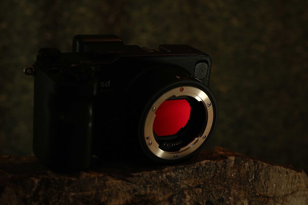 Фотоапарат Sigma SD Quattro + обектив Sigma Art 30mm f1.4