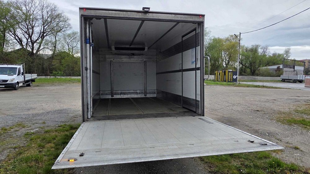 Autoutilitara Iveco Daily