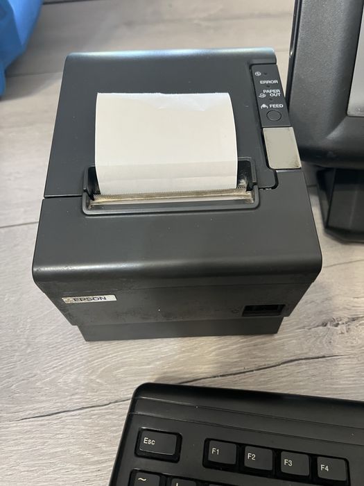 Sistem POS restaurant FEC touchscreen 15″ + imprimantă Epson – 2 seturi