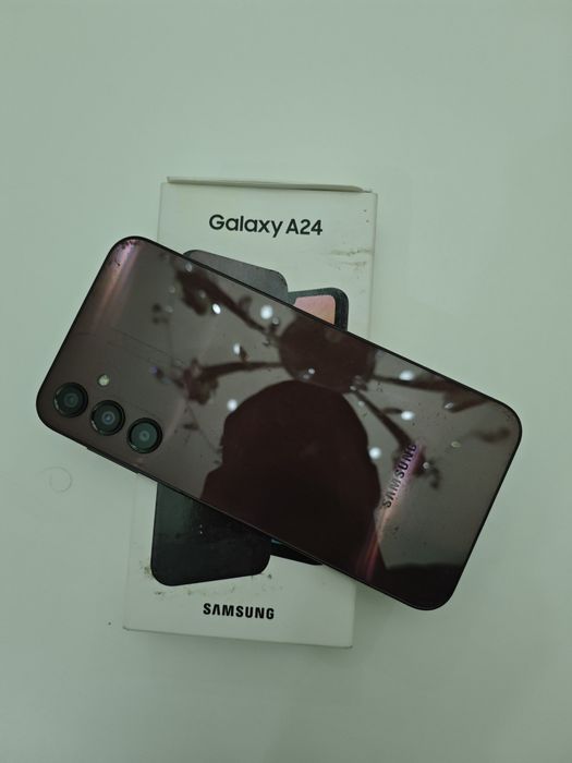 Самсунг а24 128/6