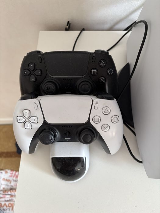 Продам ps5 срочно