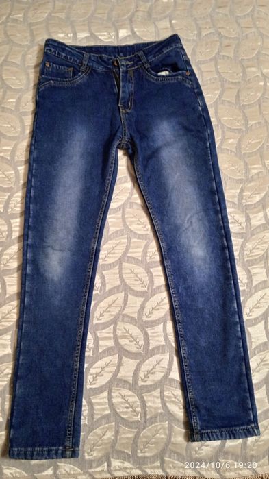 Продам джинсы зимние.