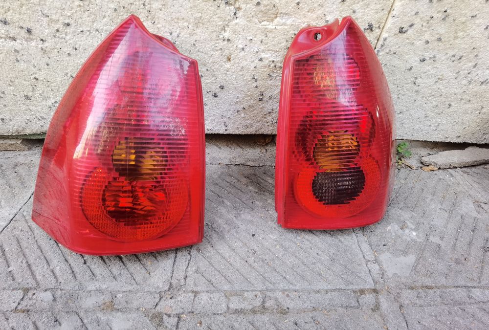 Фарове Mazda 5.Стопове Голф 5. . Пежо 307 комби. Рено Сценик 2