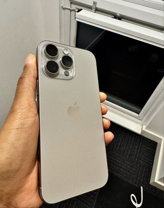 Продам 16 pro max 256