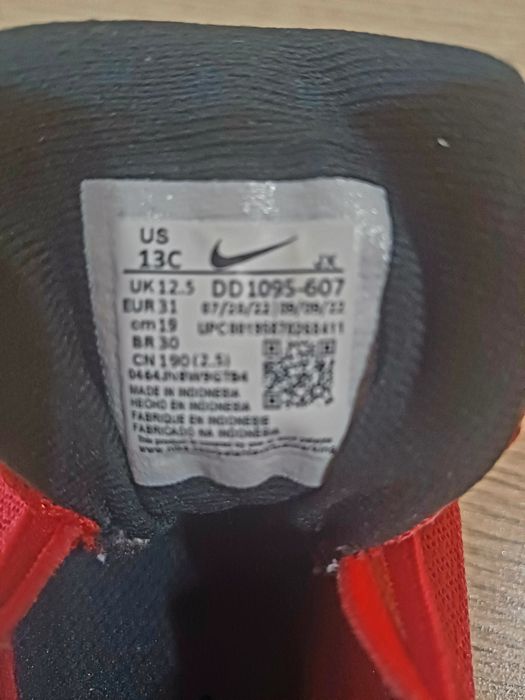 Сандали NIKE, стелка 18 см и маранонки nike 31