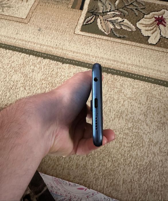 Redmi note 9s в хорошем состоянии