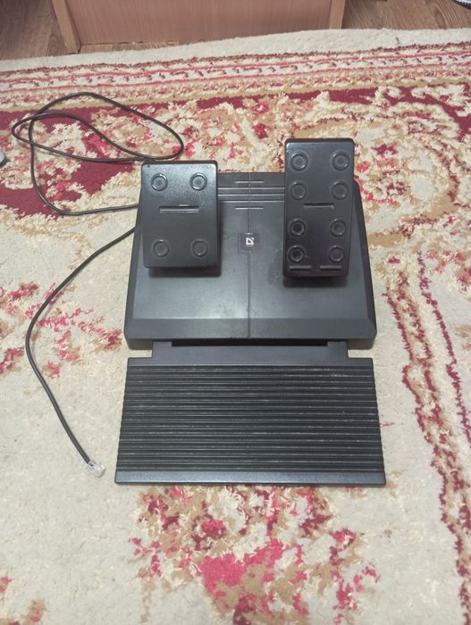 Игровом руль. Очень хорошие состаяние