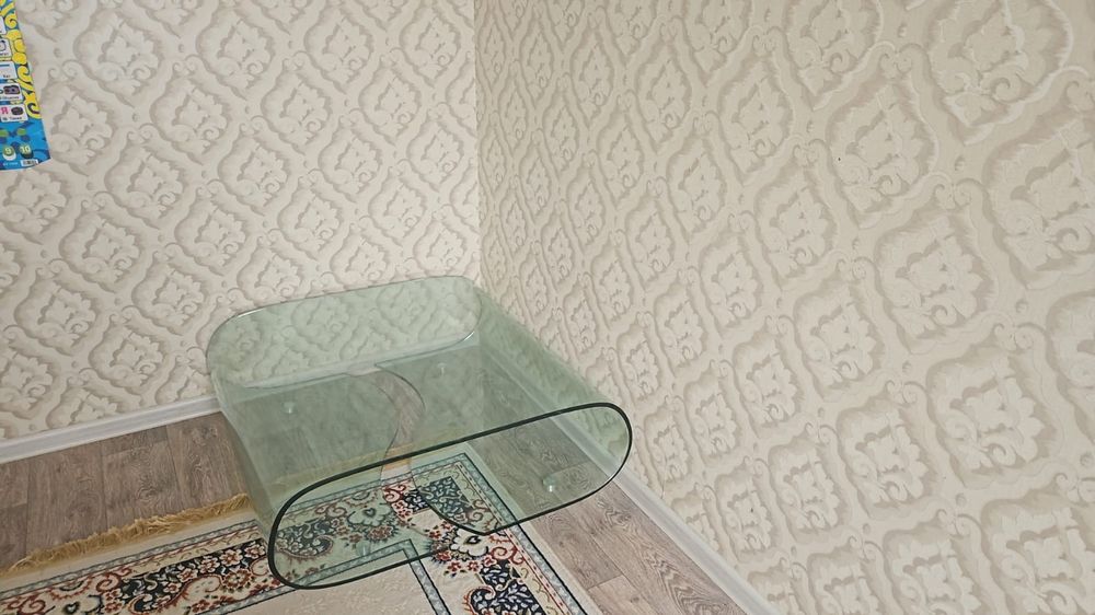 Журнальный стол стекло