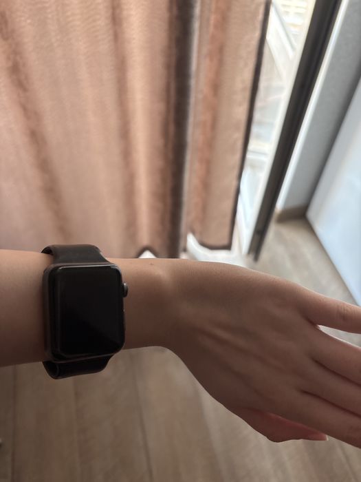 Продам apple watch 3